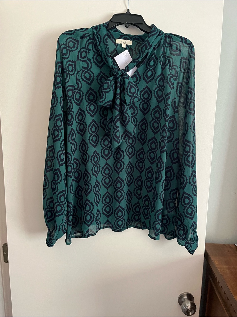 Easel Navy and Green Top